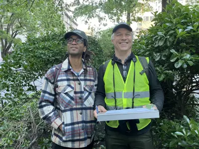 Manhattan bird lovers plan to turn Broadway malls into avian oases