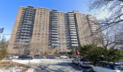 Police shoot, critically injure Bronx man threatening his mother with knife, NYPD says